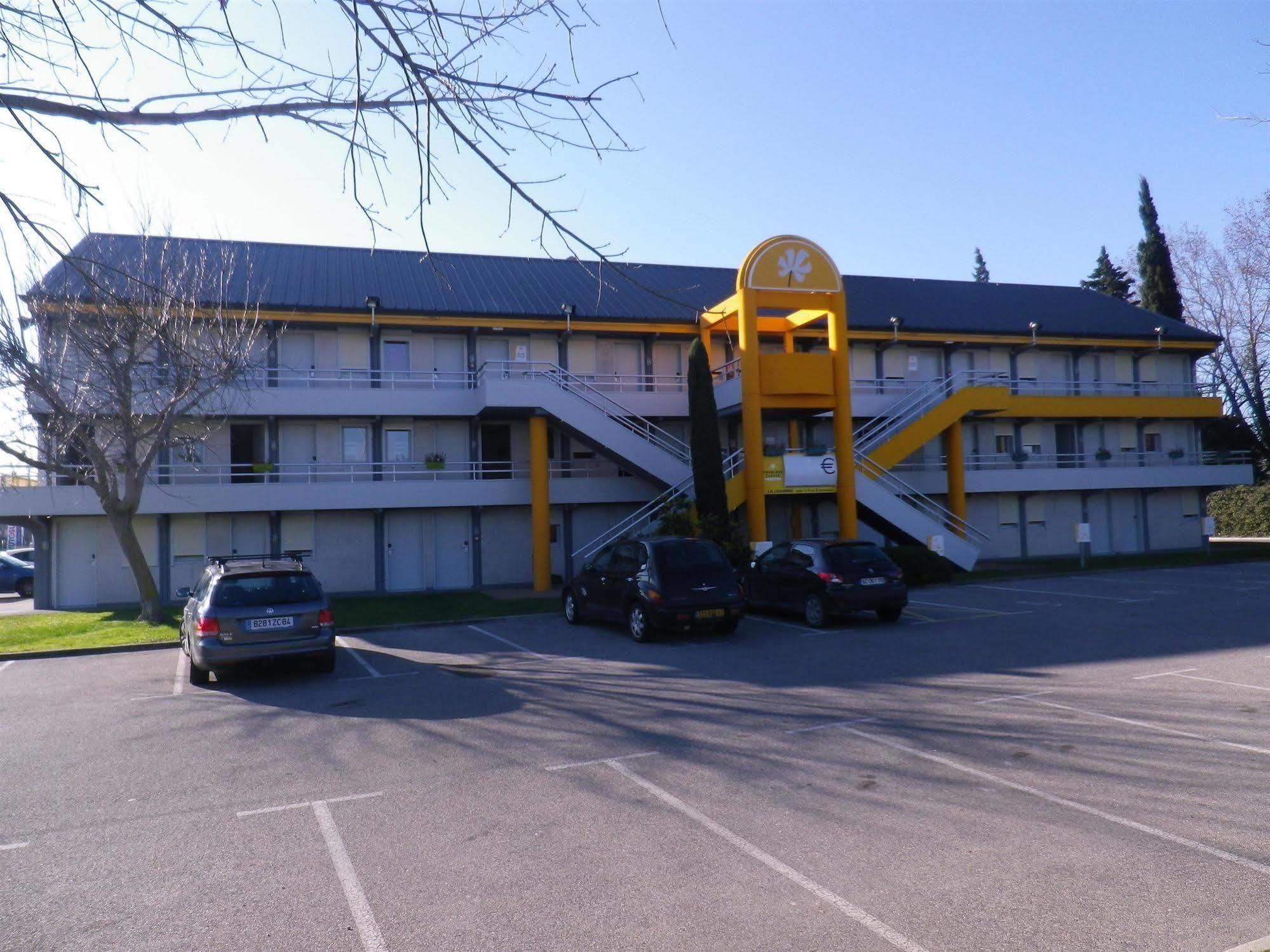 Premiere Classe Avignon Parc Des Expositions Hotel Exterior photo